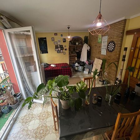 Gemuetliches Zimmer "Gold" Fuer 2 Personen Und Katzenliebhaber Valencia Eksteriør bilde