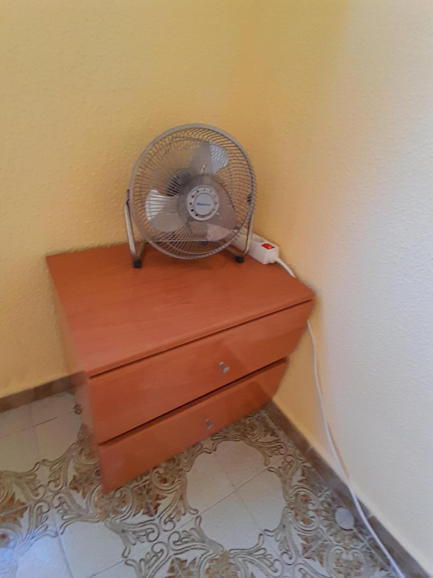 Gemuetliches Zimmer "Gold" Fuer 2 Personen Und Katzenliebhaber Valencia Eksteriør bilde